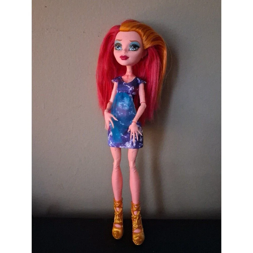 Monster High Gigi Grant Doll Freaky Field Trip incomplete